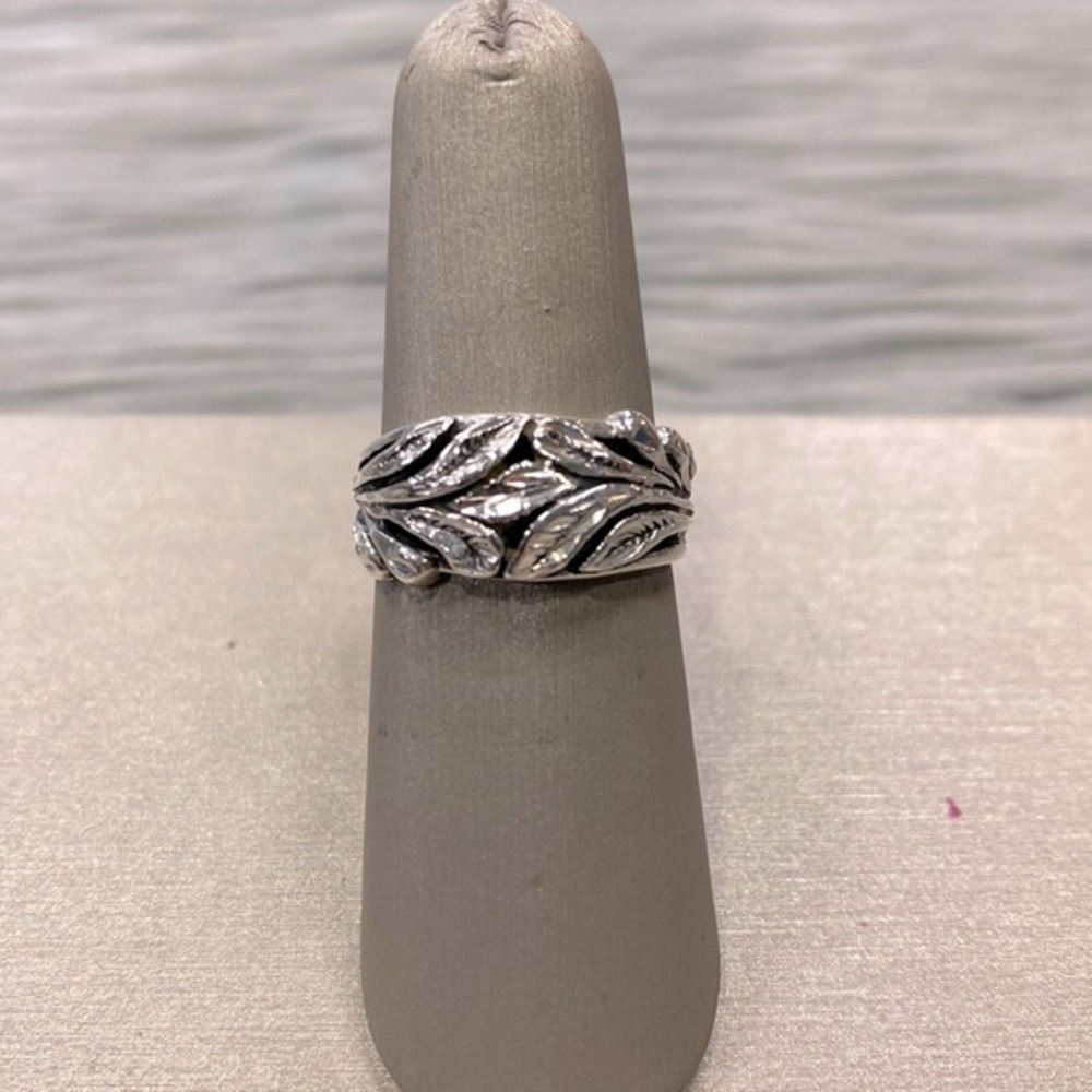 Sterling Silver Floral Design Ring